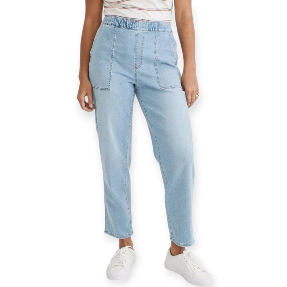 Madewell Pull On Relaxed Jeans in Bellview Wash Ankle Straight Leg Medium